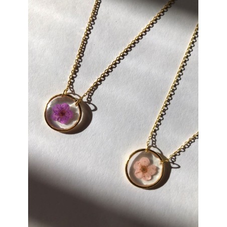 Cadena con dijet de resina